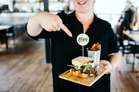 Blizej